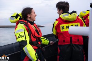 Samen met de VYP-groep bij KNRM Station Hansweert voor een kennismaking met het belangrijke werk dat zij dagelijks verrichten op en rond het water.